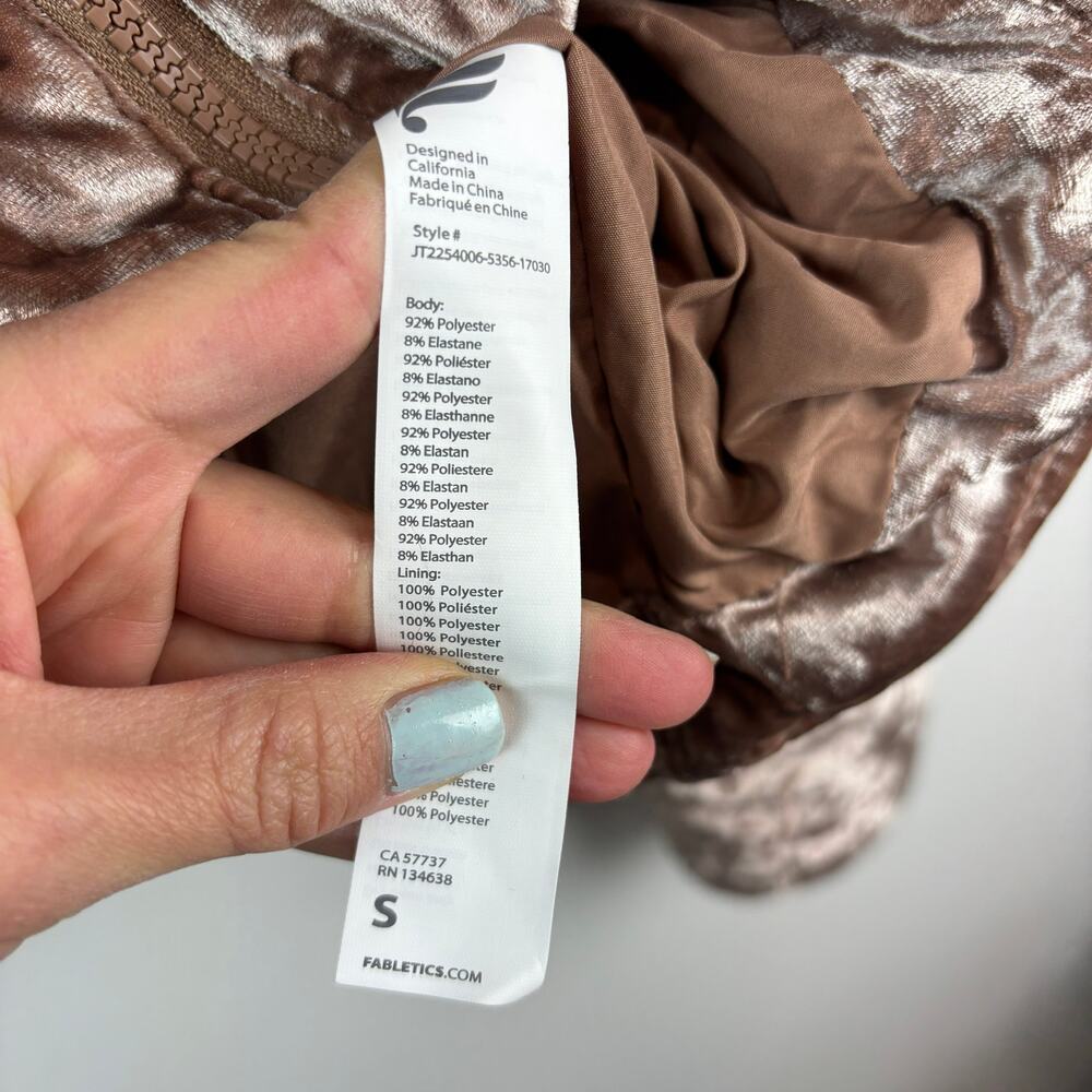 Fabletics Wander Crushed Velour Cropped Puffer Jacket Pink S - Picture 8 of 10